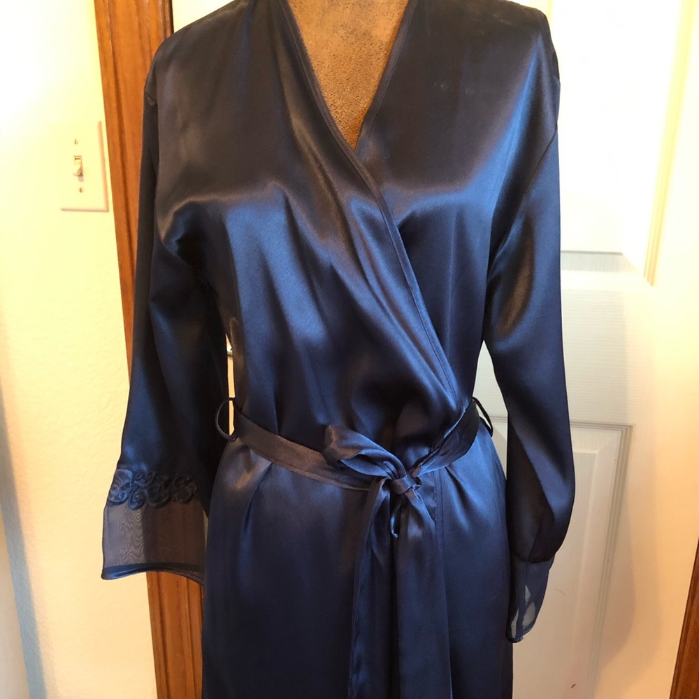 Jones New York Navy Robe